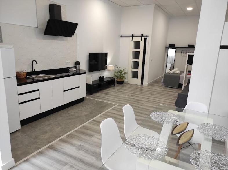 Apartamento Turistico Lyra Baena Exterior foto
